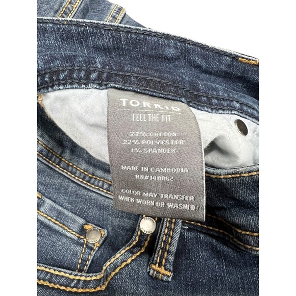 TORRID LUXE SLIM BOOTS size‎ 12 regular DARK WASH BOOT CUT JEANS 11661089 - Picture 4 of 8